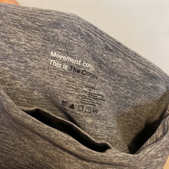 Constant ARITZIA leggings - Picture 2 of 5